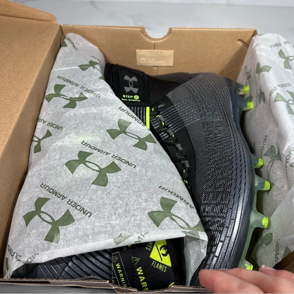 Under Armor Highlight MC Black Football Cleats